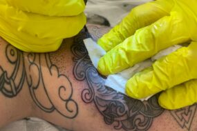 Tatoueuse près d'Annecy